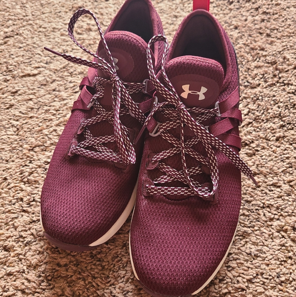 Women's Under Armour shoe's.